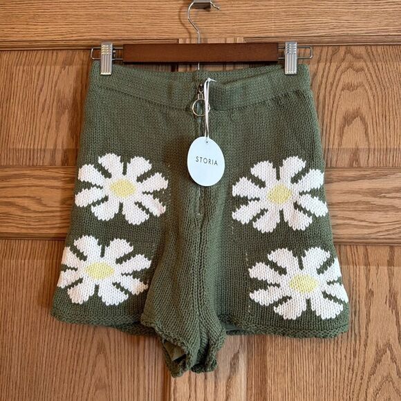 STORIA Daisy High RIse Sweater Shorts *NEW* - Picture 13 of 14